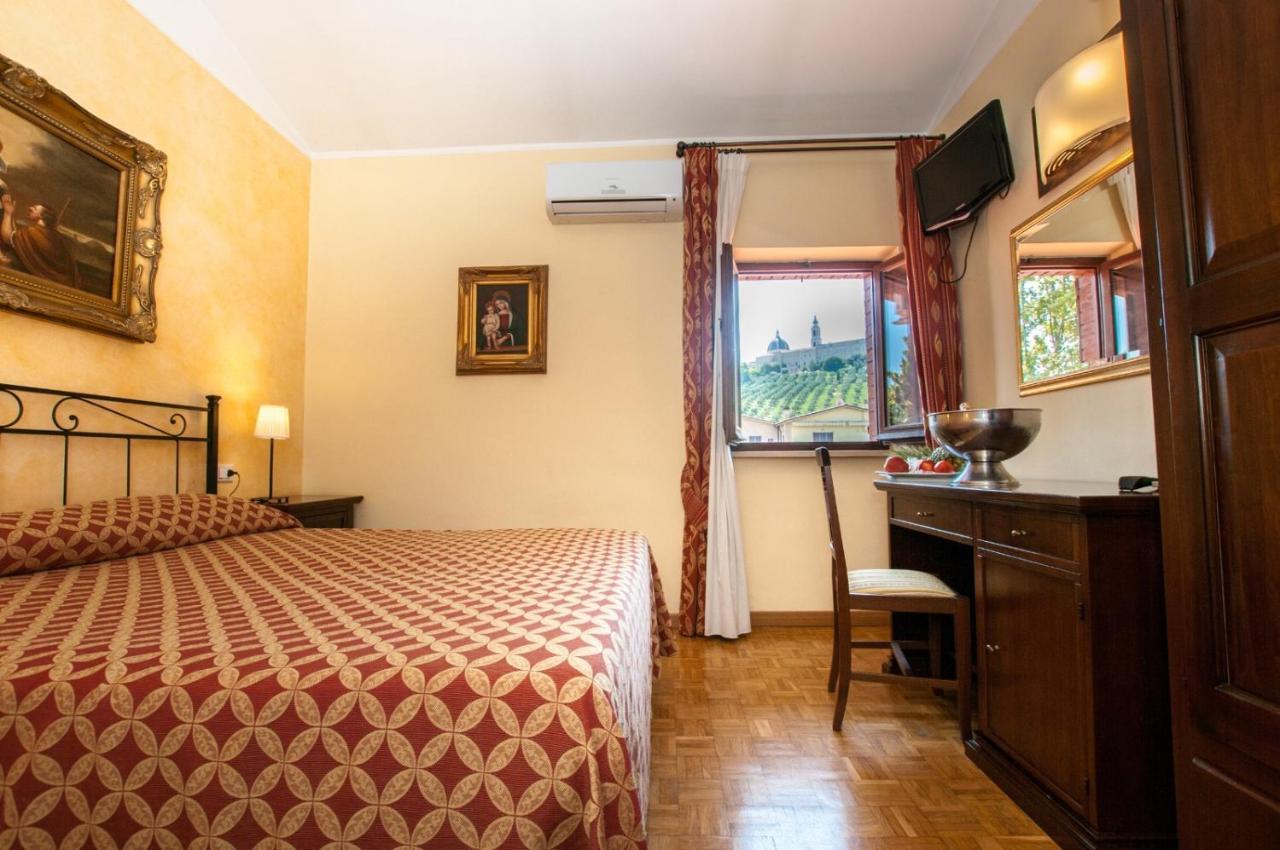 La Vecchia Fattoria Hotel Loreto  Kültér fotó
