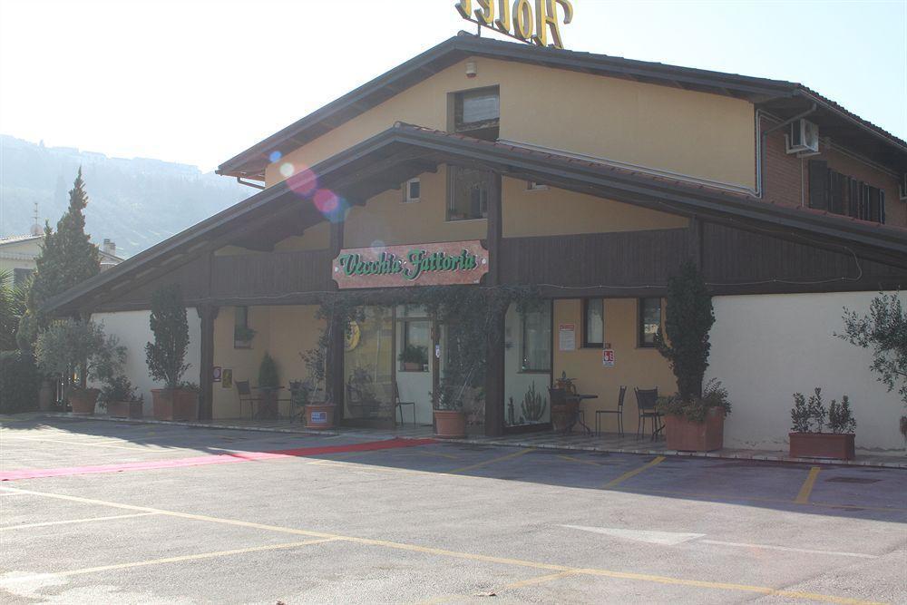 La Vecchia Fattoria Hotel Loreto  Kültér fotó